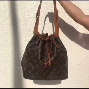 AUTHENTIC 1990’s Louis Vuitton Draw String Purse.